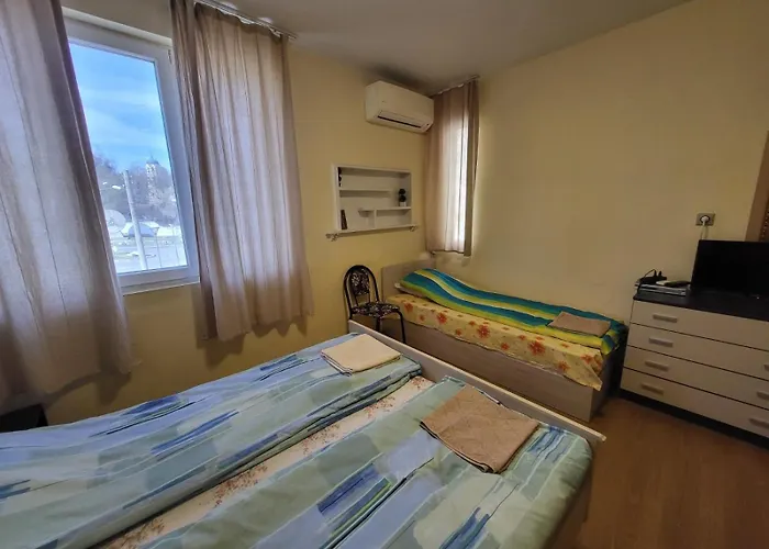 招待所 东门旅舍 *