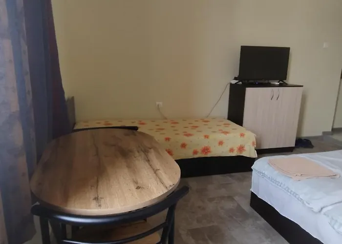 东门旅舍 招待所