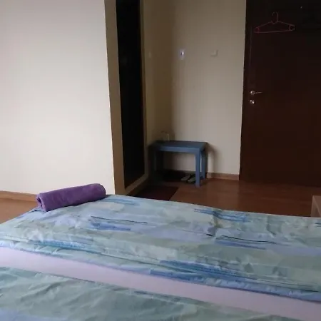 East Gate Guest 플로브디프