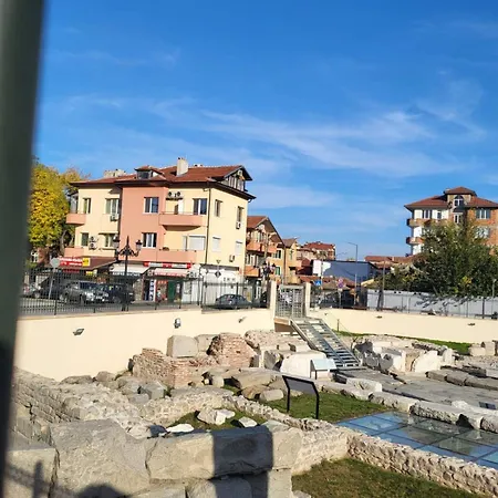 Casa de hóspedes East Gate Guest *