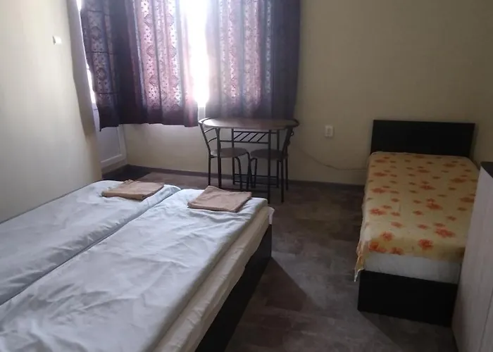 East Gate Guest Pensionat *